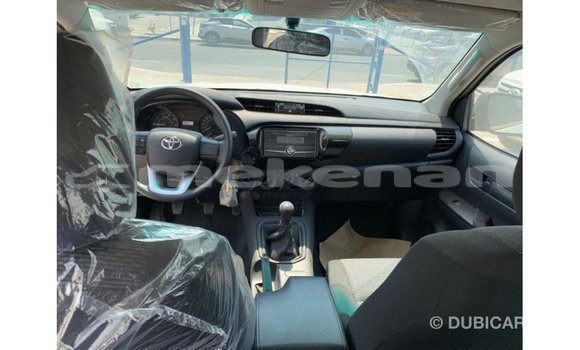Buy Import Toyota Hilux White Car in Import - Dubai in Aragatsotn Buy Import Toyota Hilux White Car in Import - Dubai in Aragatsotn