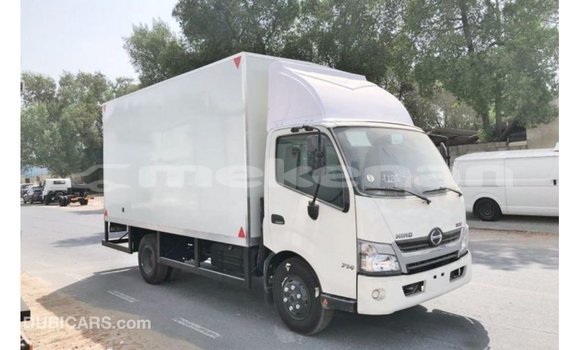 Buy Import Hino 300 Series White Truck in Import - Dubai in Aragatsotn Buy Import Hino 300 Series White Truck in Import - Dubai in Aragatsotn