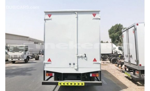 Buy Import Hino 300 Series White Truck in Import - Dubai in Aragatsotn Buy Import Hino 300 Series White Truck in Import - Dubai in Aragatsotn