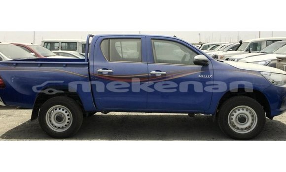 Buy Import Toyota Hilux Blue Car in Import - Dubai in Aragatsotn Buy Import Toyota Hilux Blue Car in Import - Dubai in Aragatsotn