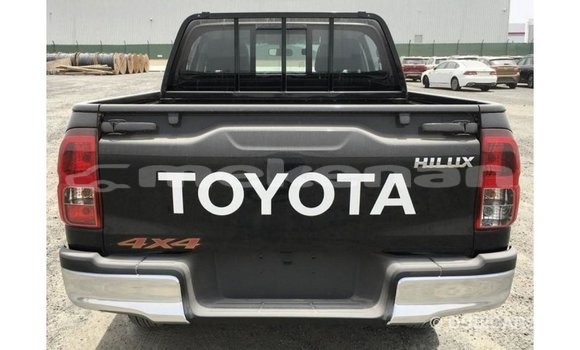 Buy Import Toyota Hilux Black Car in Import - Dubai in Aragatsotn Buy Import Toyota Hilux Black Car in Import - Dubai in Aragatsotn
