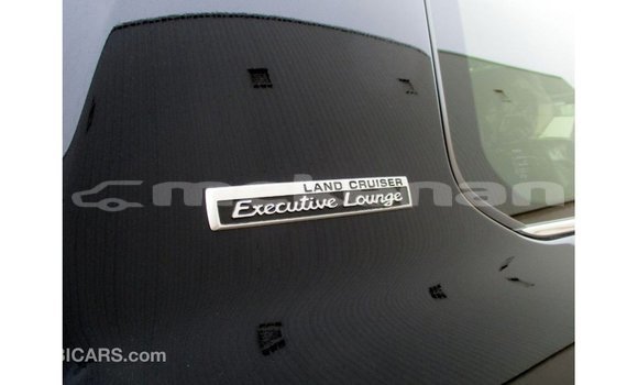 Buy Import Toyota Land Cruiser Black Car in Import - Dubai in Aragatsotn Buy Import Toyota Land Cruiser Black Car in Import - Dubai in Aragatsotn