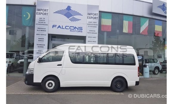 Buy Import Toyota Hiace White Car in Import - Dubai in Aragatsotn Buy Import Toyota Hiace White Car in Import - Dubai in Aragatsotn