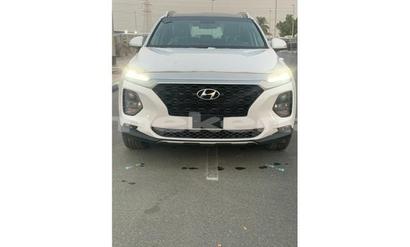 Buy Import Hyundai Santa Fe White Car in Import - Dubai in Aragatsotn Buy Import Hyundai Santa Fe White Car in Import - Dubai in Aragatsotn