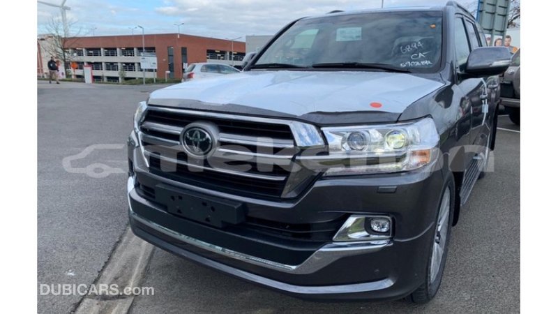 Big with watermark toyota land cruiser aragatsotn import dubai 1981