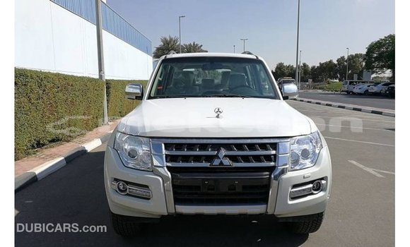 Buy Import Mitsubishi Pajero White Car in Import - Dubai in Aragatsotn Buy Import Mitsubishi Pajero White Car in Import - Dubai in Aragatsotn