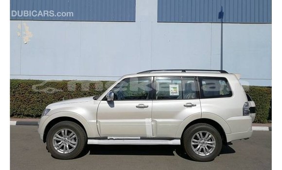 Buy Import Mitsubishi Pajero White Car in Import - Dubai in Aragatsotn Buy Import Mitsubishi Pajero White Car in Import - Dubai in Aragatsotn