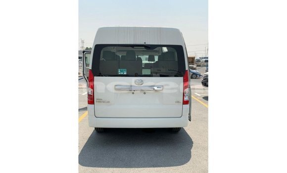 Buy Import Toyota Hiace White Car in Import - Dubai in Aragatsotn Buy Import Toyota Hiace White Car in Import - Dubai in Aragatsotn