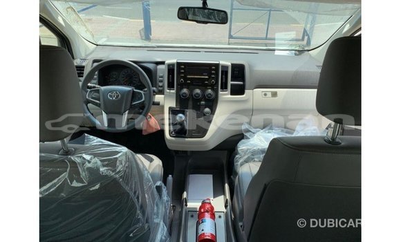 Buy Import Toyota Hiace White Car in Import - Dubai in Aragatsotn Buy Import Toyota Hiace White Car in Import - Dubai in Aragatsotn