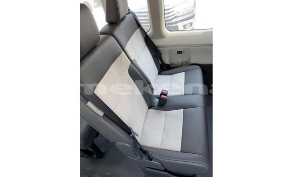 Buy Import Toyota Hiace White Car in Import - Dubai in Aragatsotn Buy Import Toyota Hiace White Car in Import - Dubai in Aragatsotn
