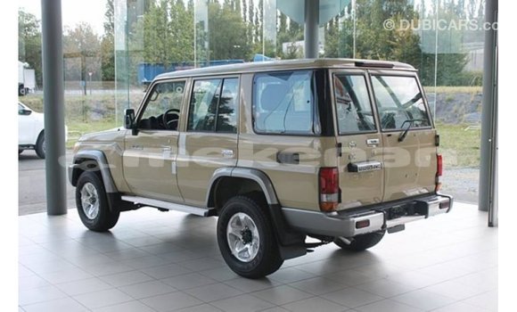 Buy Import Toyota Land Cruiser Beige Car in Import - Dubai in Aragatsotn Buy Import Toyota Land Cruiser Beige Car in Import - Dubai in Aragatsotn
