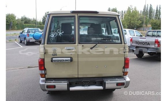 Buy Import Toyota Land Cruiser Beige Car in Import - Dubai in Aragatsotn Buy Import Toyota Land Cruiser Beige Car in Import - Dubai in Aragatsotn