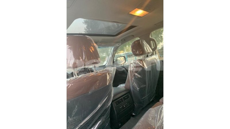 Big with watermark toyota land cruiser aragatsotn import dubai 1989