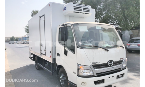 Buy Import Hino 300 Series White Truck in Import - Dubai in Aragatsotn Buy Import Hino 300 Series White Truck in Import - Dubai in Aragatsotn