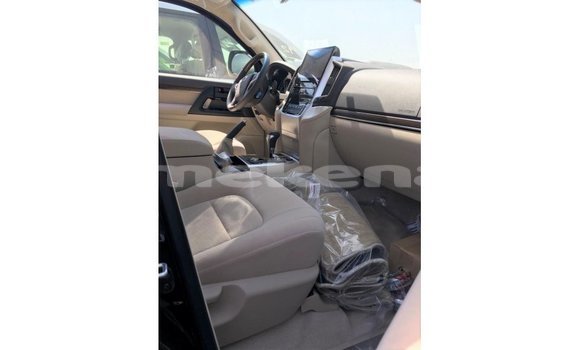 Buy Import Toyota Land Cruiser Black Car in Import - Dubai in Aragatsotn Buy Import Toyota Land Cruiser Black Car in Import - Dubai in Aragatsotn