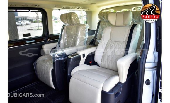 Buy Import Toyota Granvia White Car in Import - Dubai in Aragatsotn Buy Import Toyota Granvia White Car in Import - Dubai in Aragatsotn
