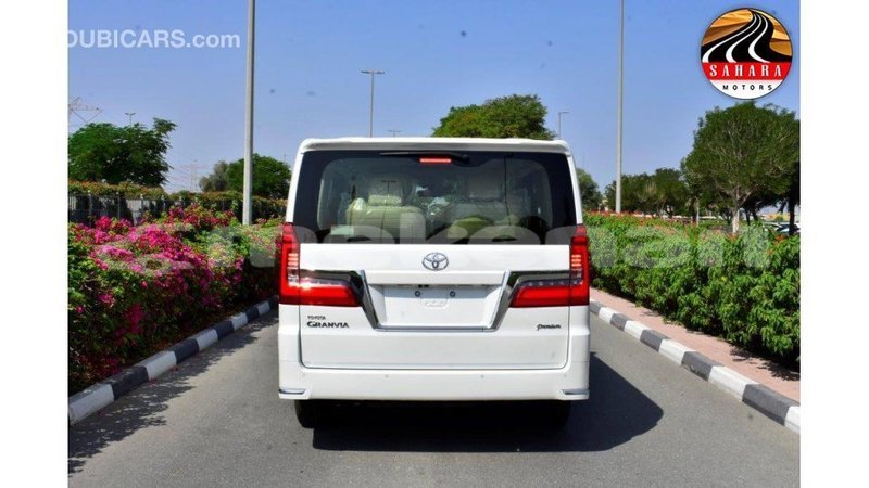 Big with watermark toyota granvia aragatsotn import dubai 2020