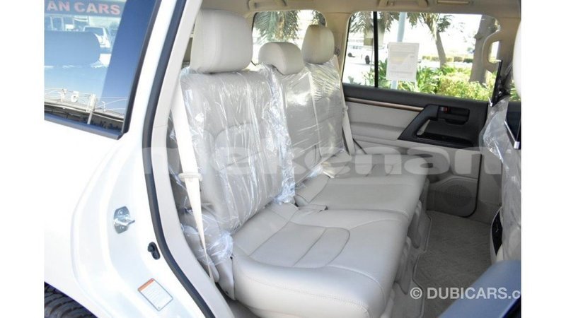 Big with watermark toyota land cruiser aragatsotn import dubai 2021