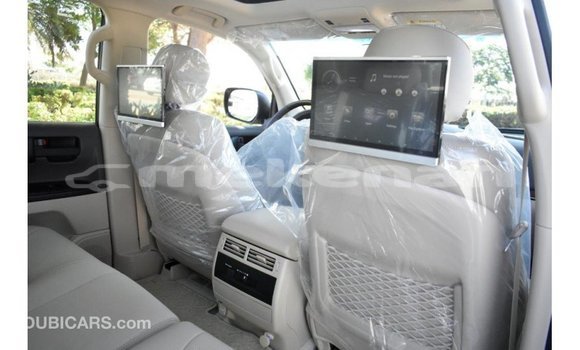 Buy Import Toyota Land Cruiser White Car in Import - Dubai in Aragatsotn Buy Import Toyota Land Cruiser White Car in Import - Dubai in Aragatsotn