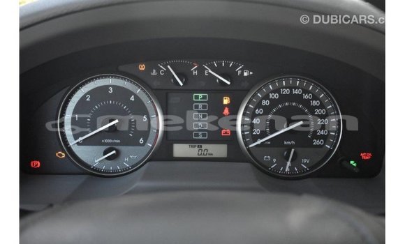 Buy Import Toyota Land Cruiser White Car in Import - Dubai in Aragatsotn Buy Import Toyota Land Cruiser White Car in Import - Dubai in Aragatsotn