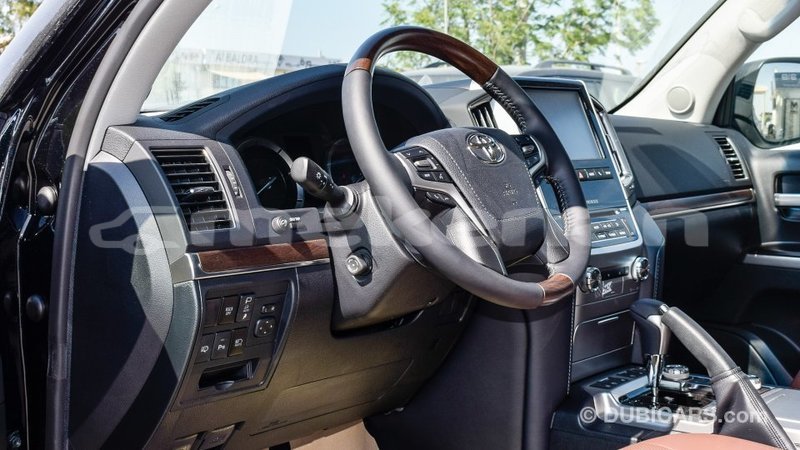 Big with watermark toyota land cruiser aragatsotn import dubai 2030