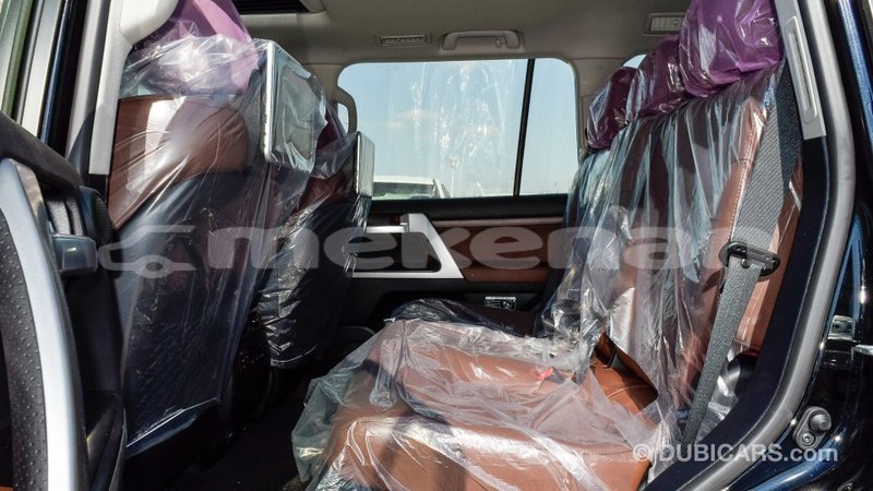 Big with watermark toyota land cruiser aragatsotn import dubai 2030