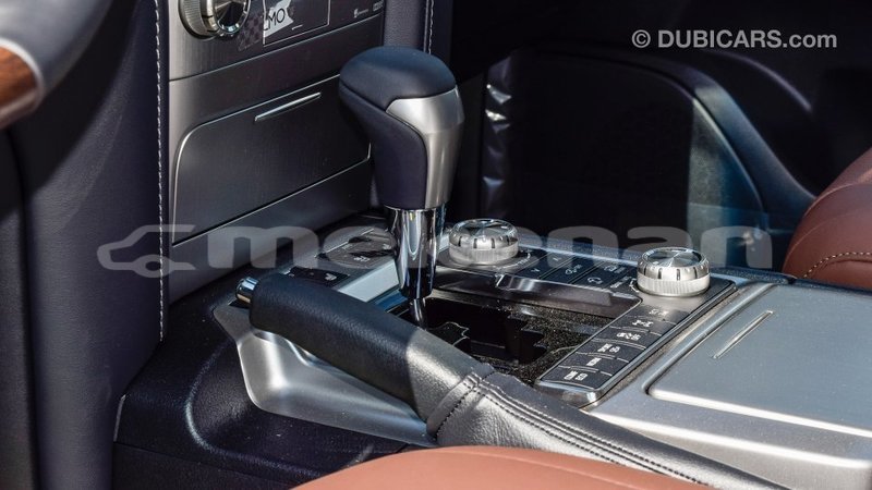 Big with watermark toyota land cruiser aragatsotn import dubai 2030