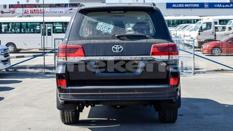 Big with watermark toyota land cruiser aragatsotn import dubai 2030