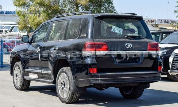 Buy Import Toyota Land Cruiser Black Car in Import - Dubai in Aragatsotn Buy Import Toyota Land Cruiser Black Car in Import - Dubai in Aragatsotn