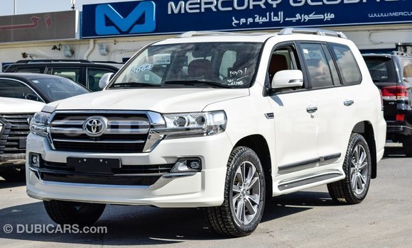Buy Import Toyota Land Cruiser White Car in Import - Dubai in Aragatsotn Buy Import Toyota Land Cruiser White Car in Import - Dubai in Aragatsotn