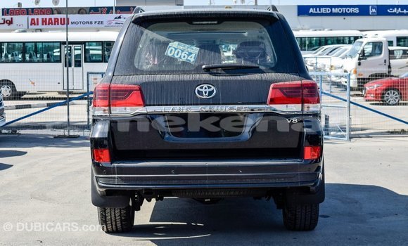 Buy Import Toyota Land Cruiser Black Car in Import - Dubai in Aragatsotn Buy Import Toyota Land Cruiser Black Car in Import - Dubai in Aragatsotn