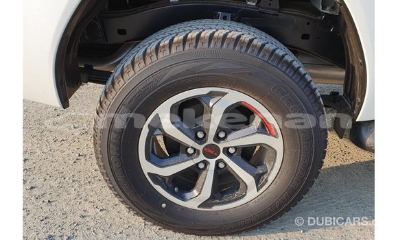 Buy Import Toyota Hilux White Car in Import - Dubai in Aragatsotn Buy Import Toyota Hilux White Car in Import - Dubai in Aragatsotn