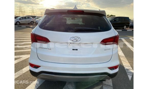 Buy Import Hyundai Santa Fe White Car in Import - Dubai in Aragatsotn Buy Import Hyundai Santa Fe White Car in Import - Dubai in Aragatsotn