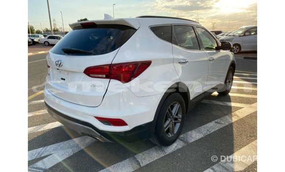 Buy Import Hyundai Santa Fe White Car in Import - Dubai in Aragatsotn Buy Import Hyundai Santa Fe White Car in Import - Dubai in Aragatsotn