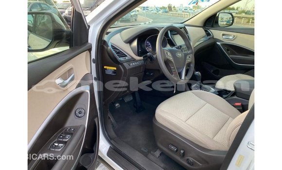 Buy Import Hyundai Santa Fe White Car in Import - Dubai in Aragatsotn Buy Import Hyundai Santa Fe White Car in Import - Dubai in Aragatsotn
