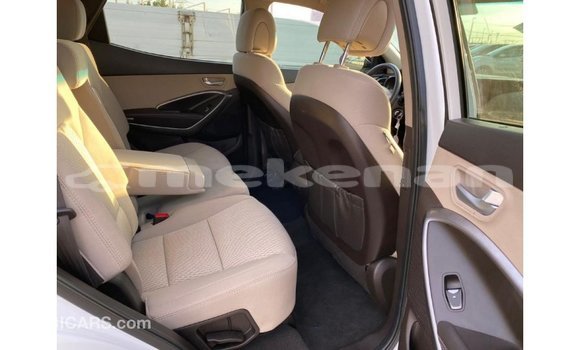 Buy Import Hyundai Santa Fe White Car in Import - Dubai in Aragatsotn Buy Import Hyundai Santa Fe White Car in Import - Dubai in Aragatsotn