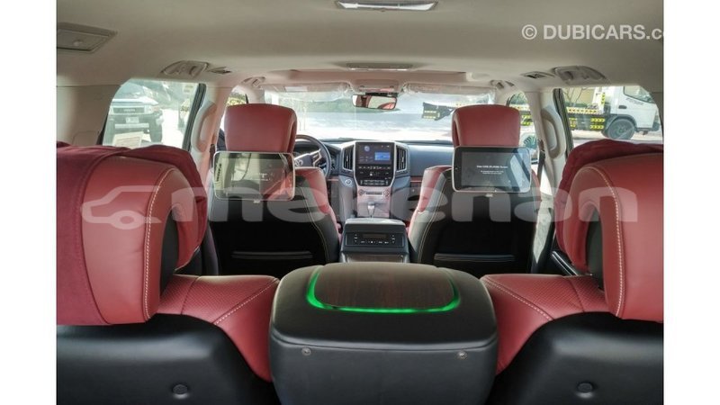 Big with watermark 63d38359 2309 4b39 ad73 00430da5d8db