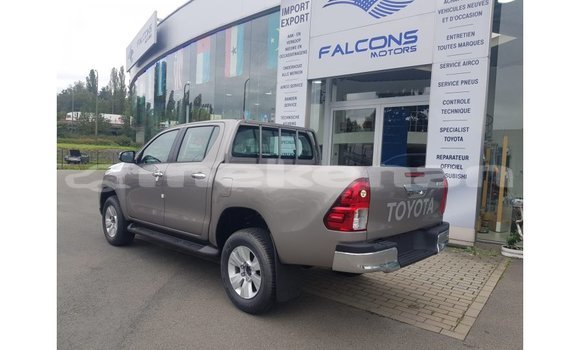 Buy Import Toyota Hilux Other Car in Import - Dubai in Aragatsotn Buy Import Toyota Hilux Other Car in Import - Dubai in Aragatsotn