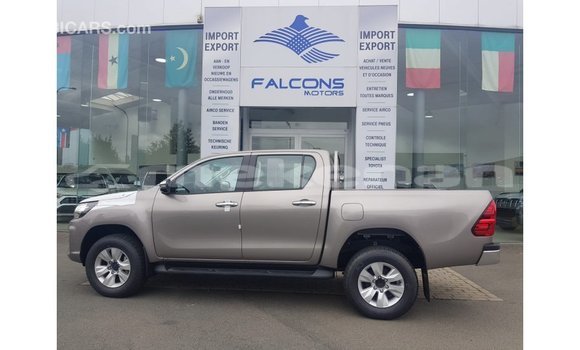 Buy Import Toyota Hilux Other Car in Import - Dubai in Aragatsotn Buy Import Toyota Hilux Other Car in Import - Dubai in Aragatsotn
