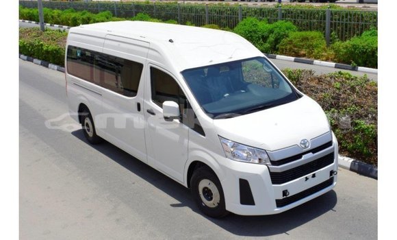 Buy Import Toyota Hiace White Car in Import - Dubai in Aragatsotn Buy Import Toyota Hiace White Car in Import - Dubai in Aragatsotn