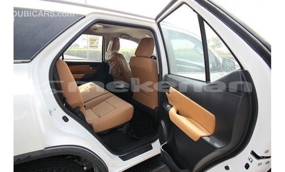 Buy Import Toyota Fortuner White Car in Import - Dubai in Aragatsotn Buy Import Toyota Fortuner White Car in Import - Dubai in Aragatsotn