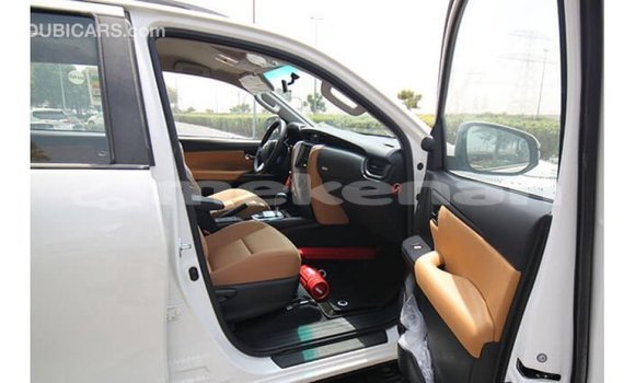 Buy Import Toyota Fortuner White Car in Import - Dubai in Aragatsotn Buy Import Toyota Fortuner White Car in Import - Dubai in Aragatsotn