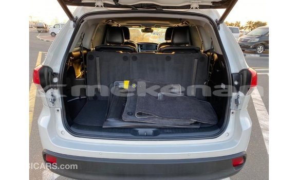 Buy Import Toyota Highlander White Car in Import - Dubai in Aragatsotn Buy Import Toyota Highlander White Car in Import - Dubai in Aragatsotn