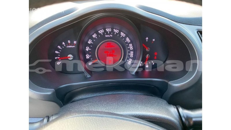 Big with watermark kia sportage aragatsotn import dubai 2084