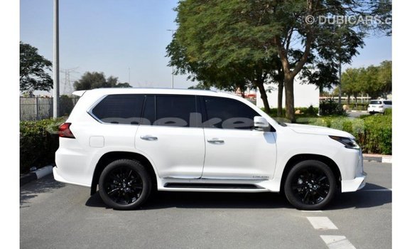 Buy Import Lexus LX White Car in Import - Dubai in Aragatsotn Buy Import Lexus LX White Car in Import - Dubai in Aragatsotn