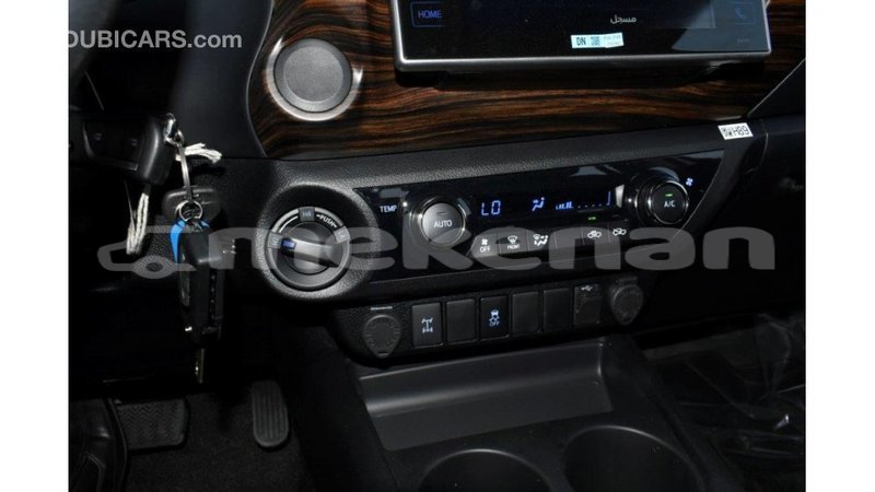 Big with watermark toyota hilux aragatsotn import dubai 2095