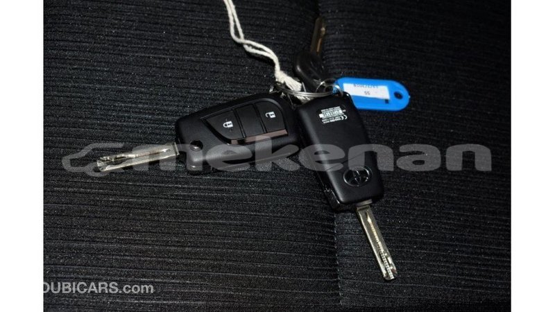 Big with watermark toyota hilux aragatsotn import dubai 2095