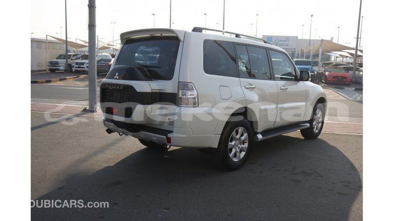 Big with watermark mitsubishi pajero aragatsotn import dubai 2096