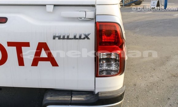 Buy Import Toyota Hilux White Car in Import - Dubai in Aragatsotn Buy Import Toyota Hilux White Car in Import - Dubai in Aragatsotn
