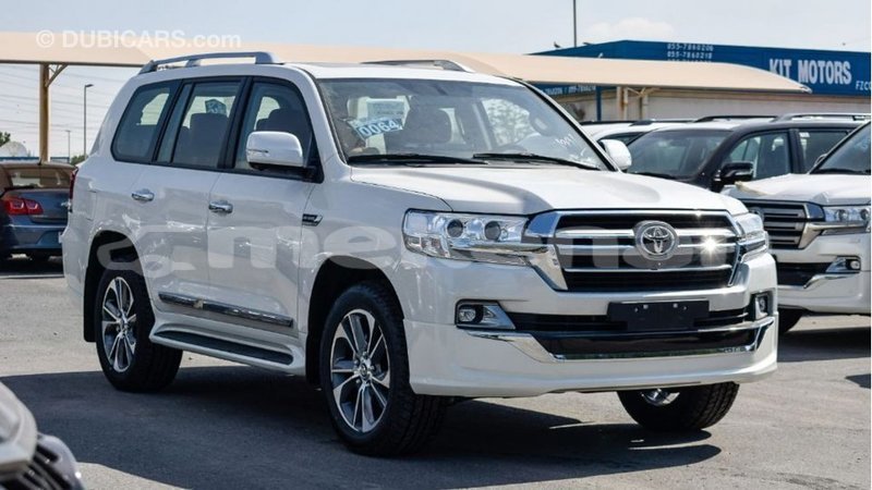 Big with watermark toyota land cruiser aragatsotn import dubai 2116